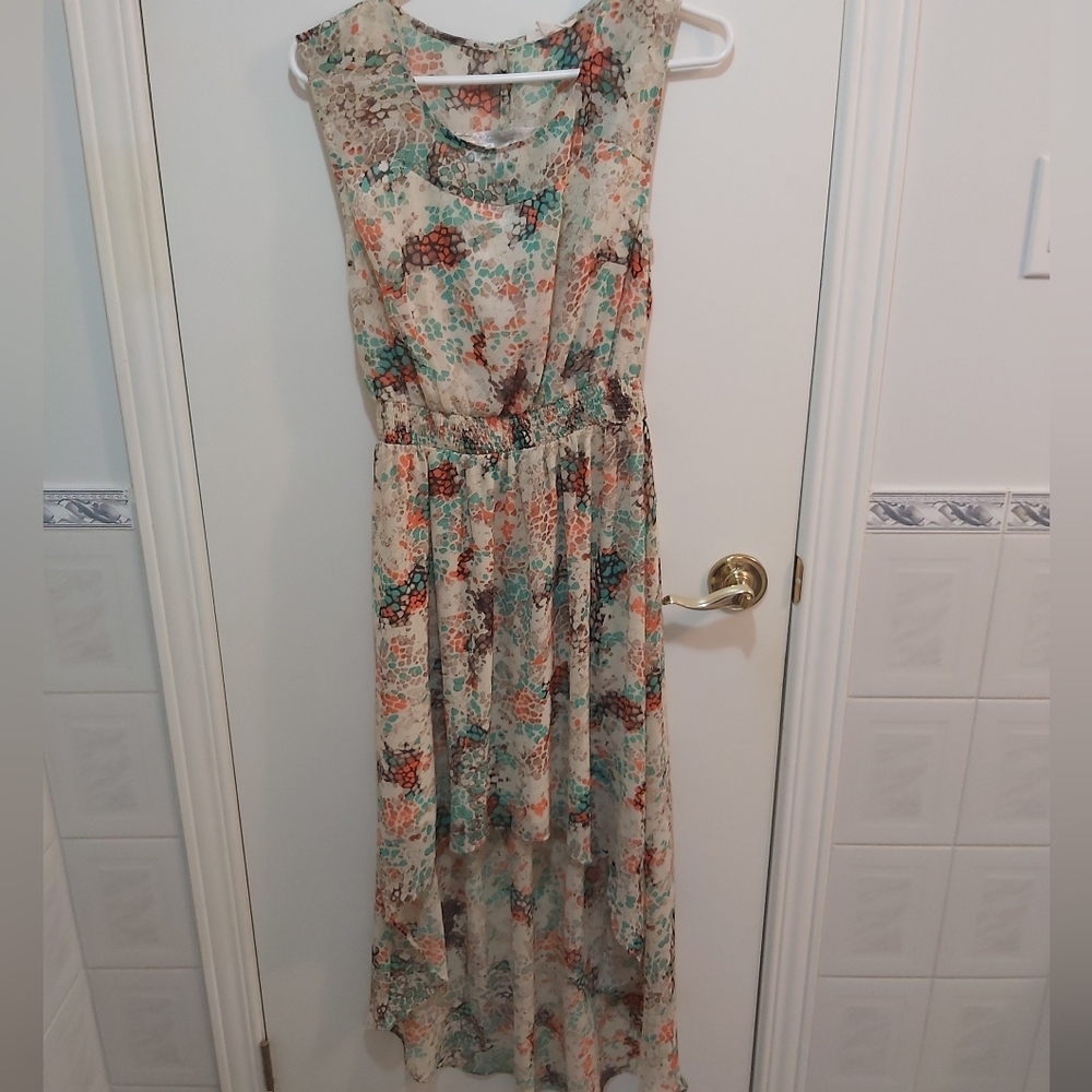 Hem & Thread hi low dress, size small (S)